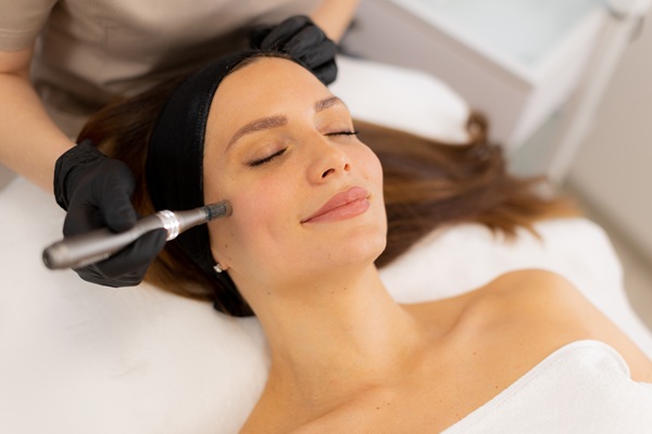 Signs You Are A Candidate For Microneedling Treatment